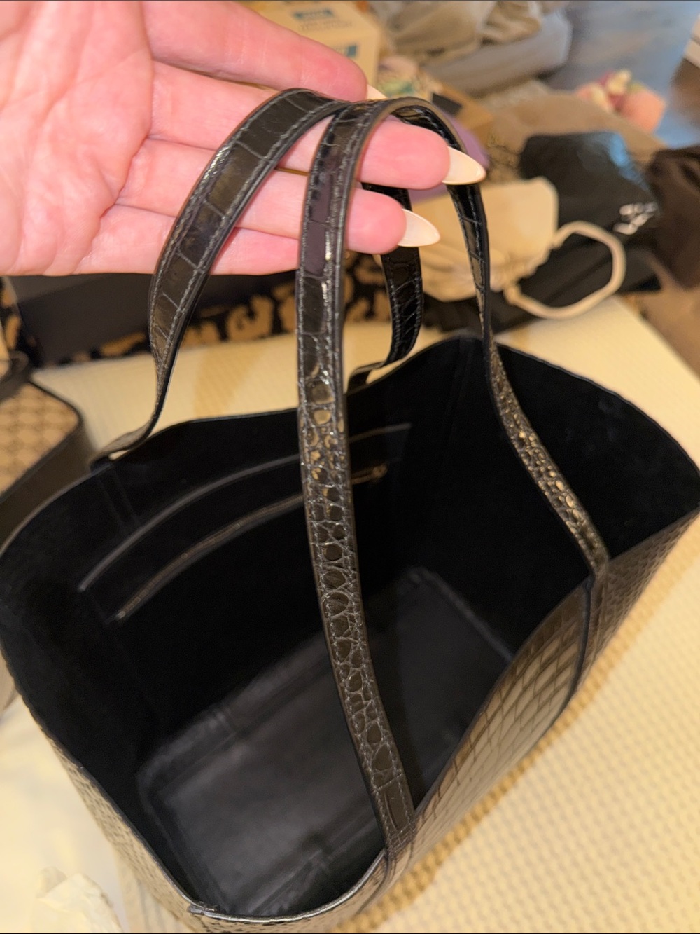 Balenciaga Black Croc-Embossed Tote with Logo - Picture 8 of 8